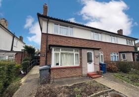 54, Friern Park, North Finchley, London N12 9DP
