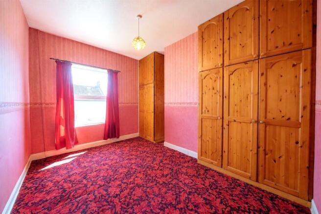 3 bed Terraced for sale Image 5