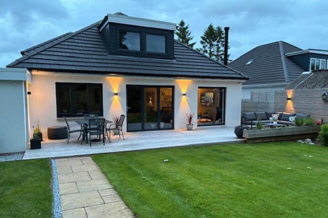 Balmoral Drive, Bearsden photo 4