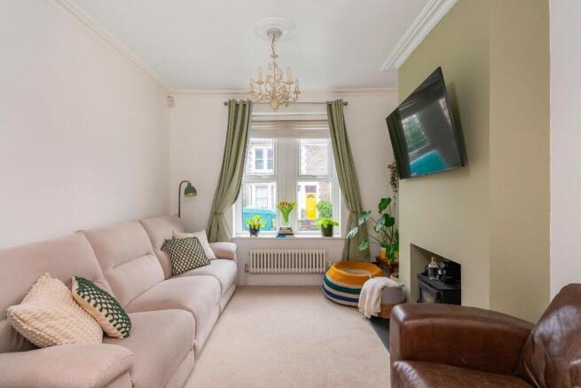 5T6RFS - Living Room C.jpg