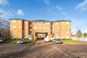 Flat 4, Postmasters Lodge, Exchange Walk, Pinner HA5 5AD