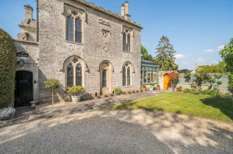 Kings Square, Bitton, Gloucestershire, BS30