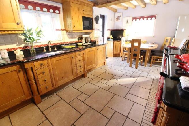 Kitchen/Breakfast