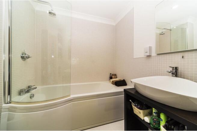 Master En-suite