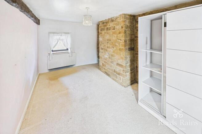 4 bed Detached for sale Image 7