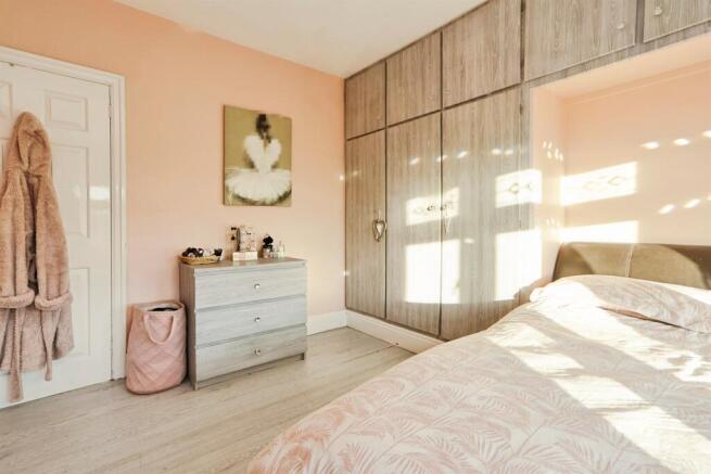 3 bed Semi-Detached for sale Image 11
