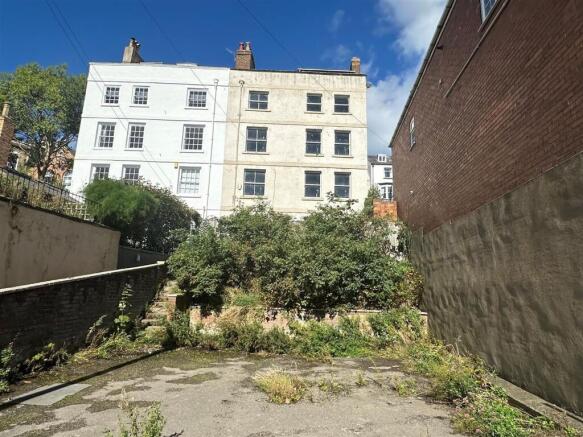 5 bed Not Specified for sale Image 5