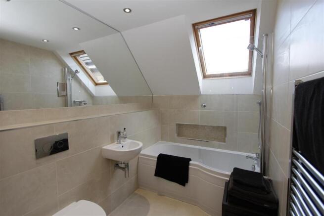 Bathroom.JPG