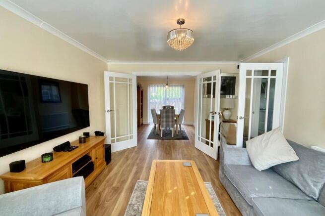 3 bed Detached for sale Image 6