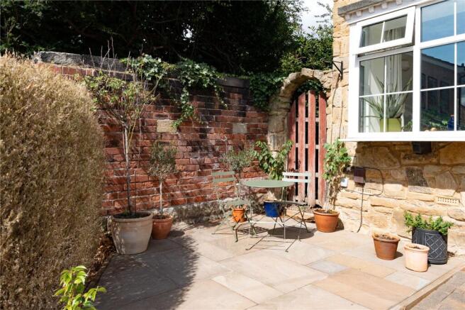 3 bed Detached for sale Image 8
