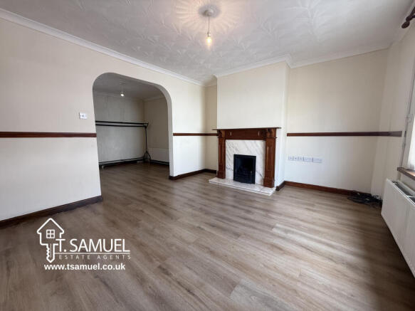 Living room 1