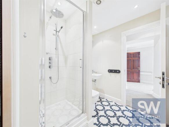 2 bed Apartment for sale Image 9