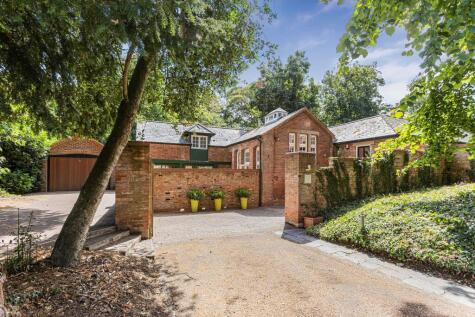 Trevelyan Place, St Stephens Hill, St Albans, AL1