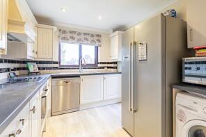 8, Atherton Place, Lambourn, Hungerford RG17 8XG