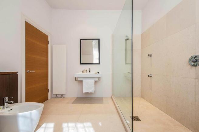 Ensuite