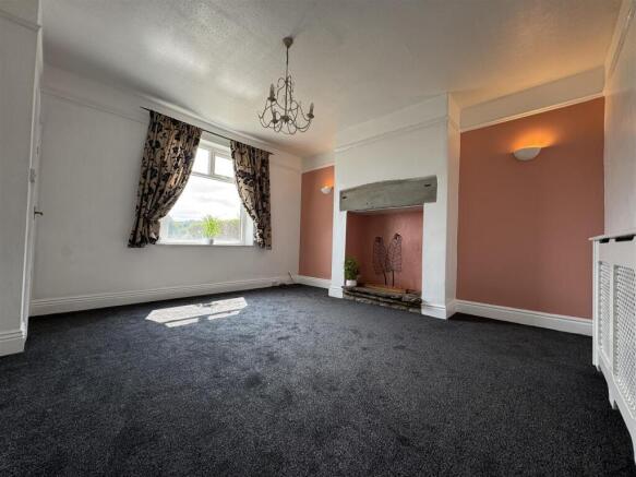 3 bed Terraced to rent Image 9