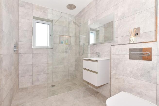 Ashdown ensuite 2