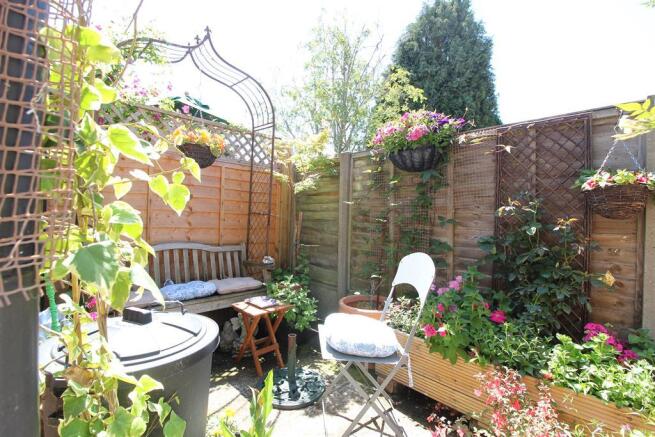 COURTYARD GARDEN