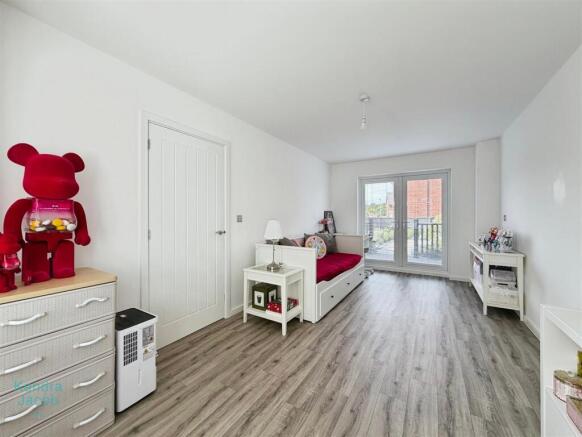 3 bed Detached for sale Image 10