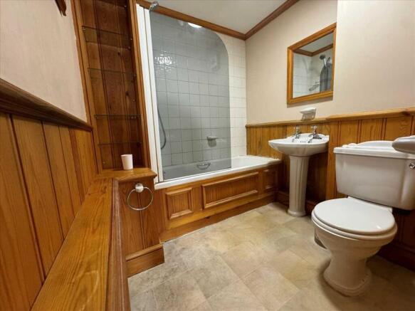 Sunnydene Close, Harold Wood photo 4