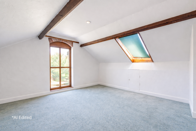 4 bed Detached for sale Image 12