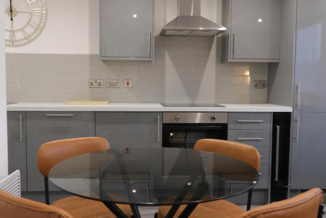 1 bed Flat to rent Image 8