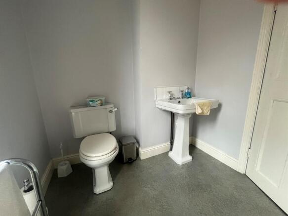 5 bed Terraced for sale Image 11