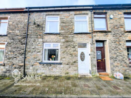 15, Glasbrook Terrace, Penrhiwceiber, Mountain Ash CF45 3SY