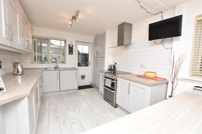BREAKFAST KITCHEN