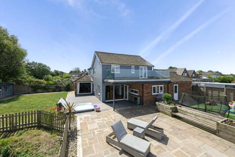 Tudor Avenue, Dymchurch, Kent, TN29