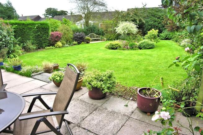 GARDEN VIEW 1