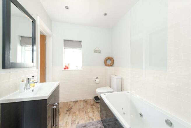 En Suite/Bathroom