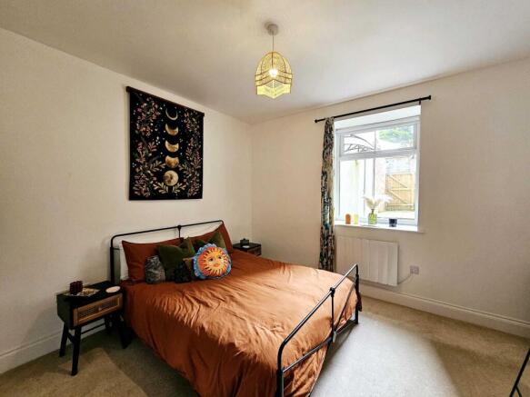 1 bed Flat for sale Image 8