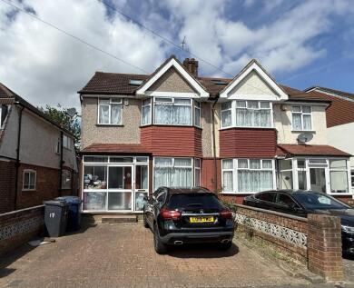 Kingsley Avenue, Southall