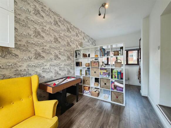 House for sale Image 12