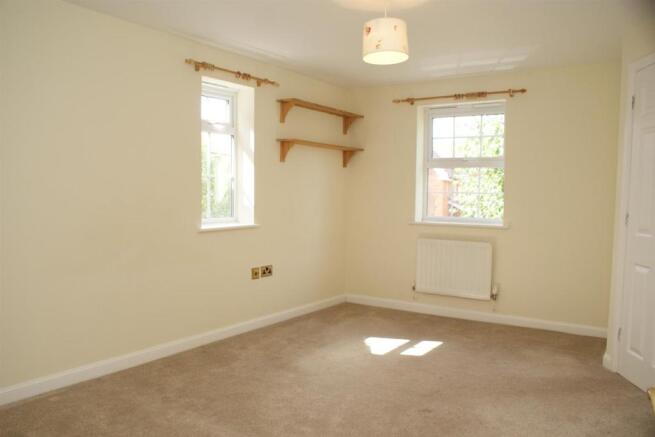 Bedroom 1.JPG