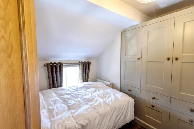 2 bed Terraced for sale Image 12