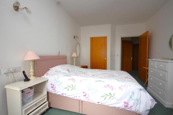 Eversley Court, Seaford photo 4