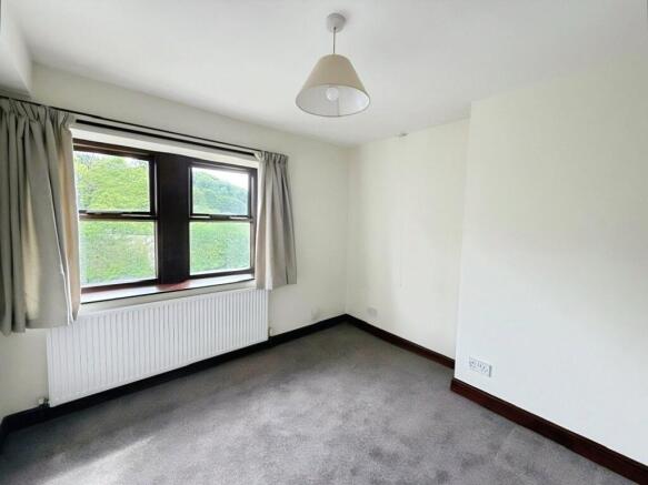 2 bed End of Terrace to rent Image 7
