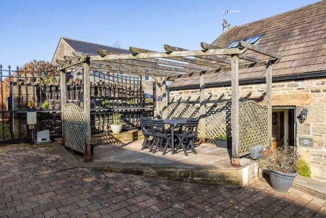 4 bed Barn Conversion for sale Image 8