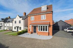 22, Aspen Way, Bedford MK45 4GF