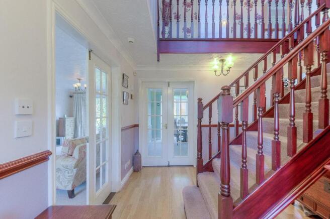 Entrance hall.jpg