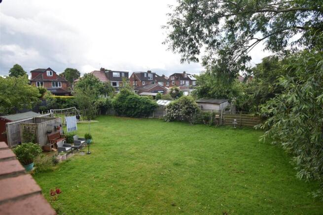 1 bed Maisonette to rent Image 9