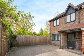 16a, Moore Close, Cambridge CB4 1ZP