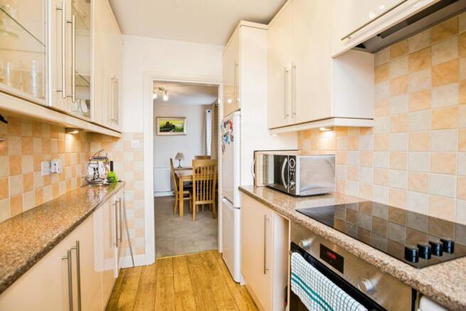 2 bed Semi-Detached Bungalow for sale Image 8