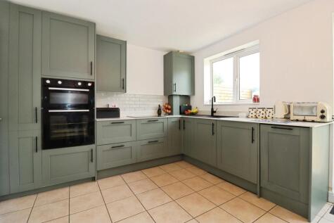 Tenth Avenue, Bristol, Gloucestershire, BS7