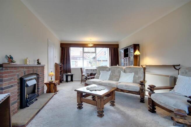 2 bed Detached Bungalow for sale Image 8