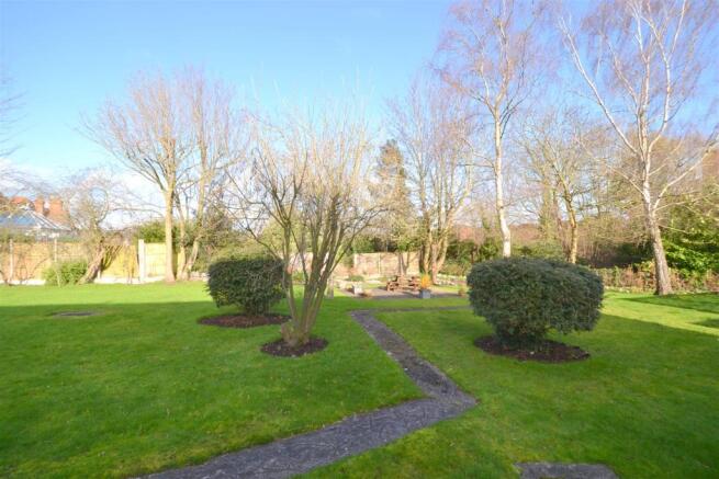 gardens 8.JPG