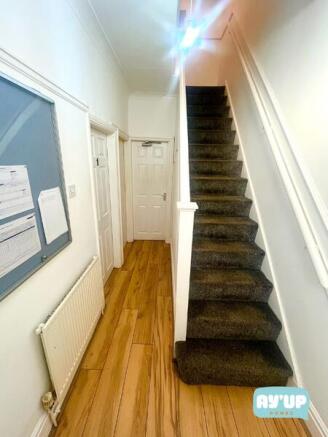 1 bed House Share to rent Image 7