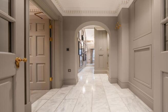 1 bed Apartment to rent Image 5